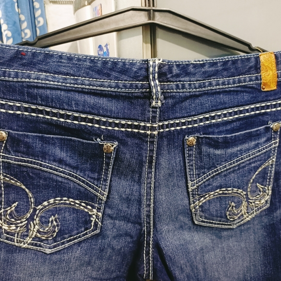 Maurices - Picture 3 of 13